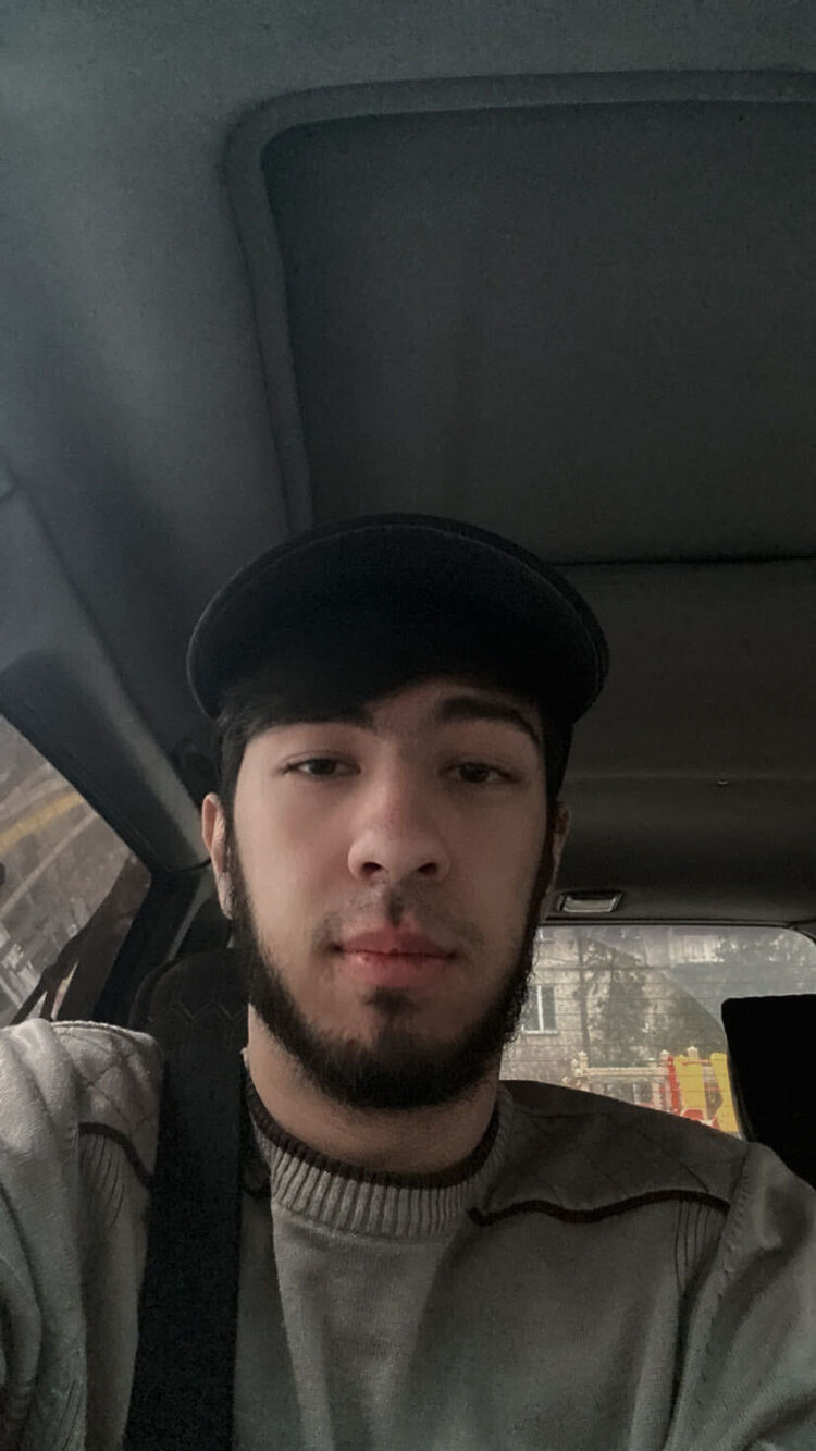  49332890  , 20 ,    