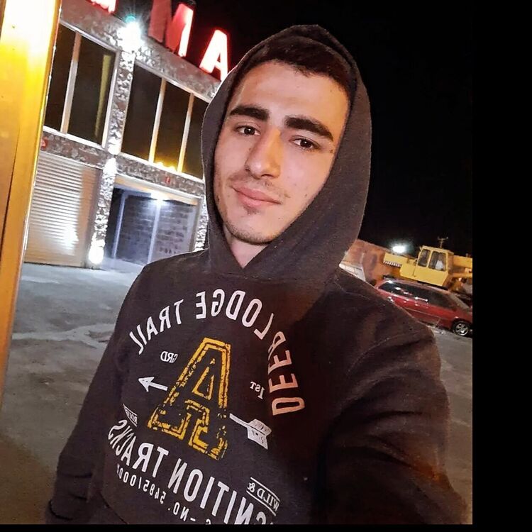  50401460  Tovmasyan, 25 ,    