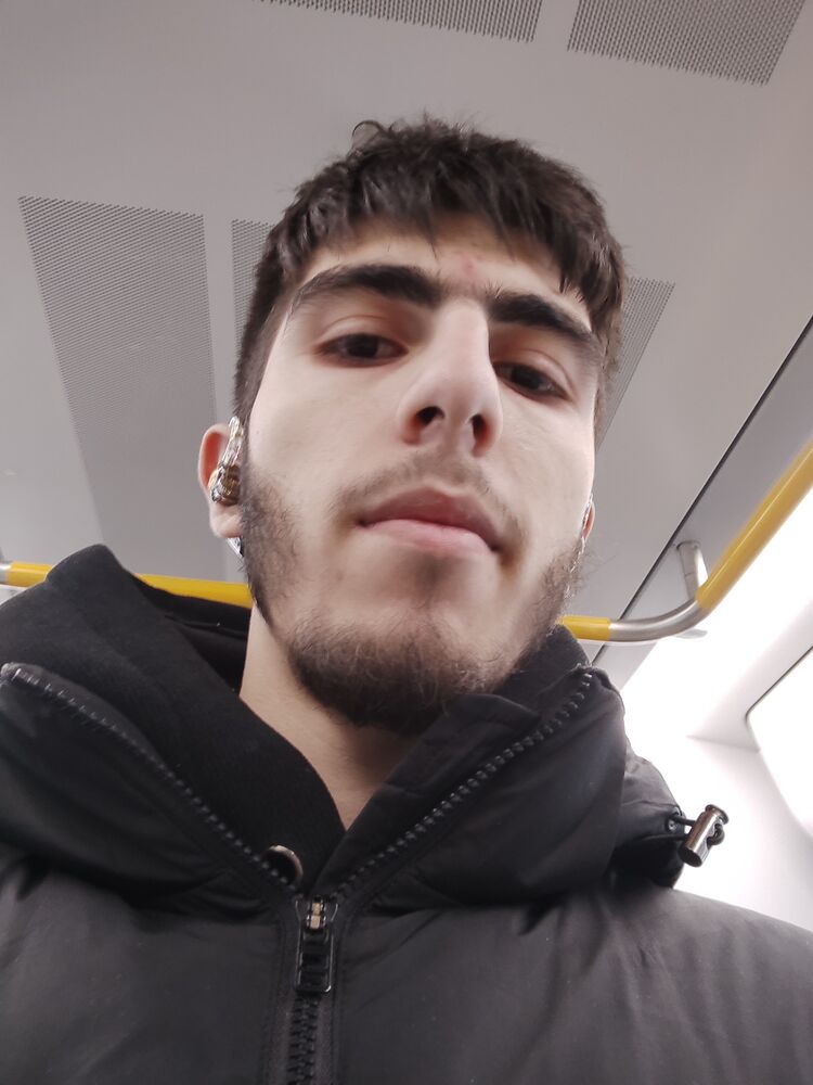  49460940  , 24 ,    