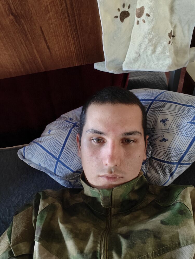  ,   Anton, 23 ,   ,   , c 