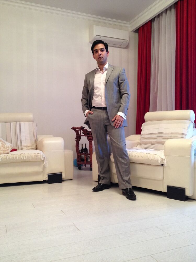  ,   Alex, 40 ,   