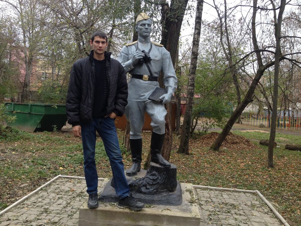  8264780  Andrei, 34 ,    