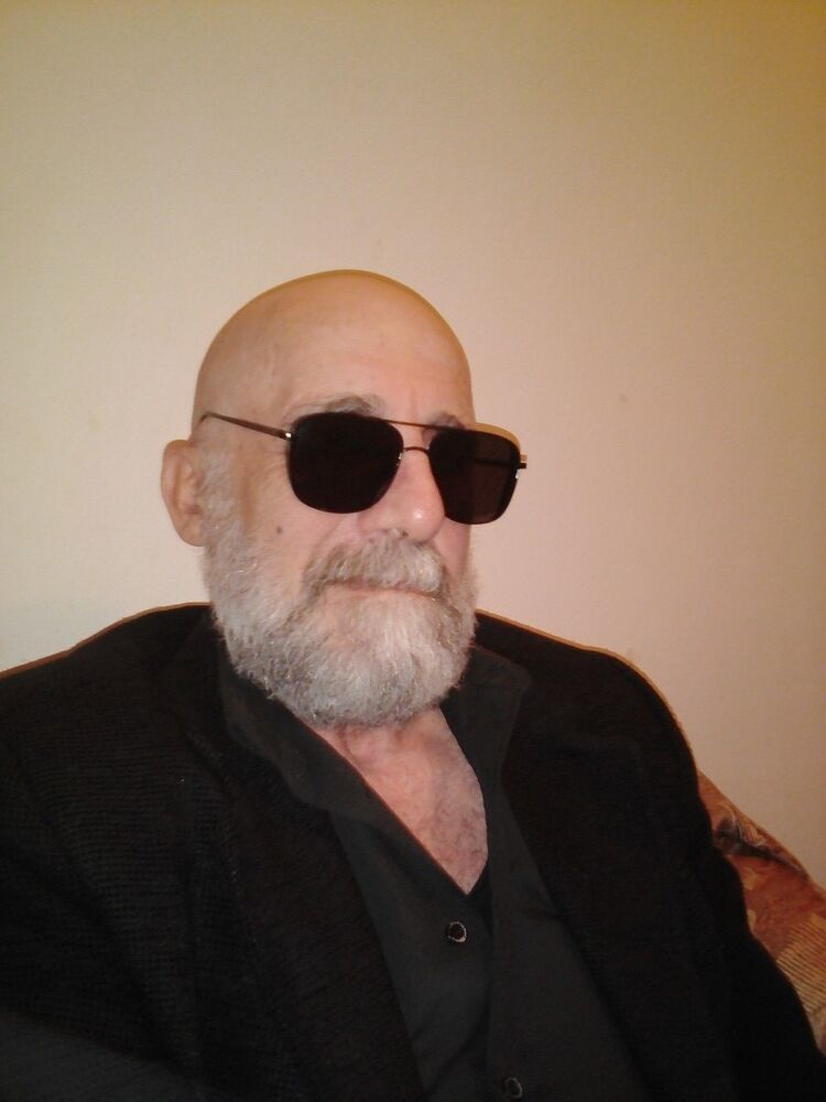  15419430  Paata, 59 ,    