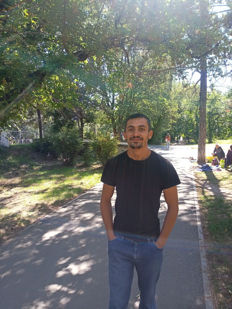  ,   Emil, 31 ,   ,   