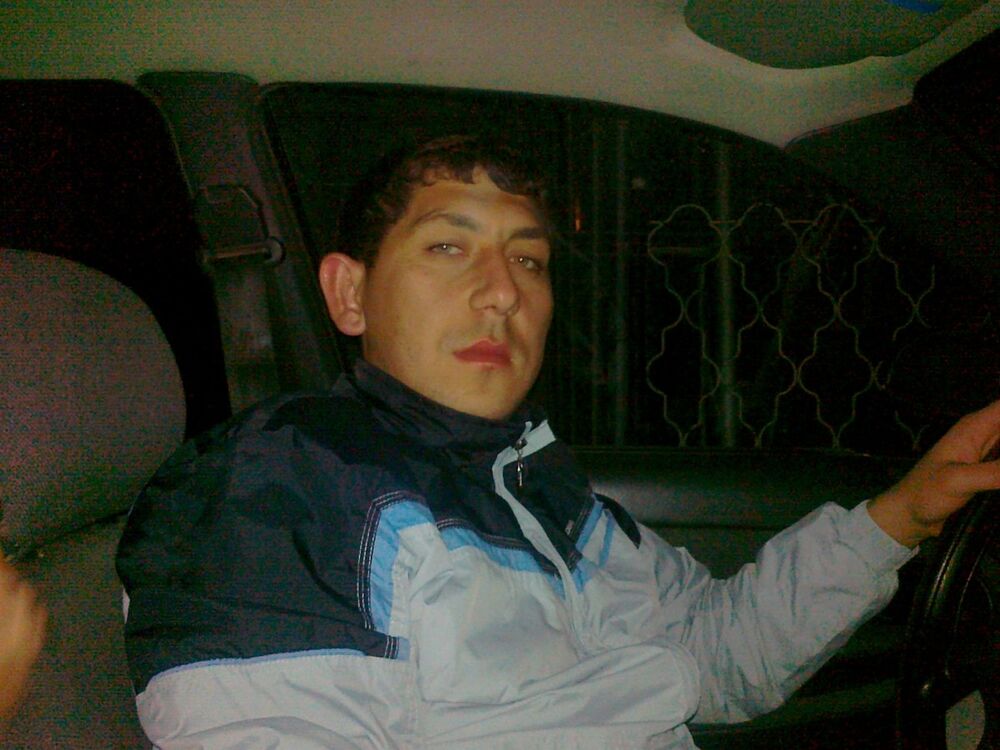  4748920  Batyr, 42 ,    
