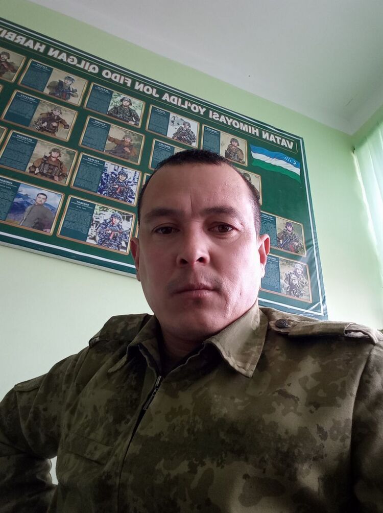  48308970  Jalil, 33 ,    
