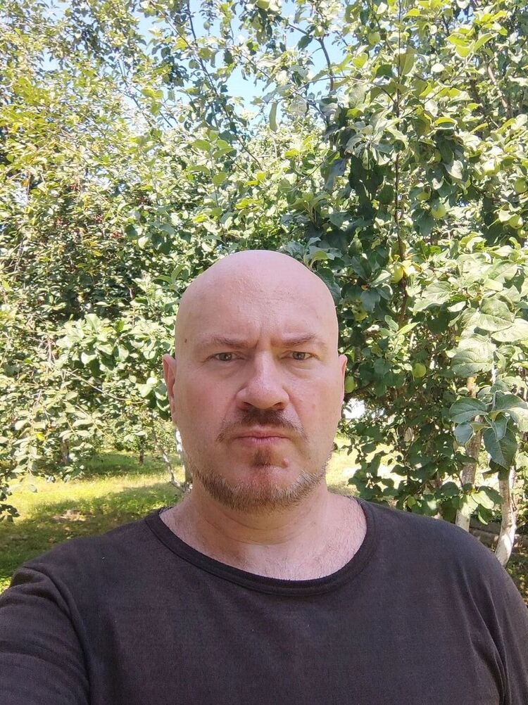  45874720  , 49 ,    