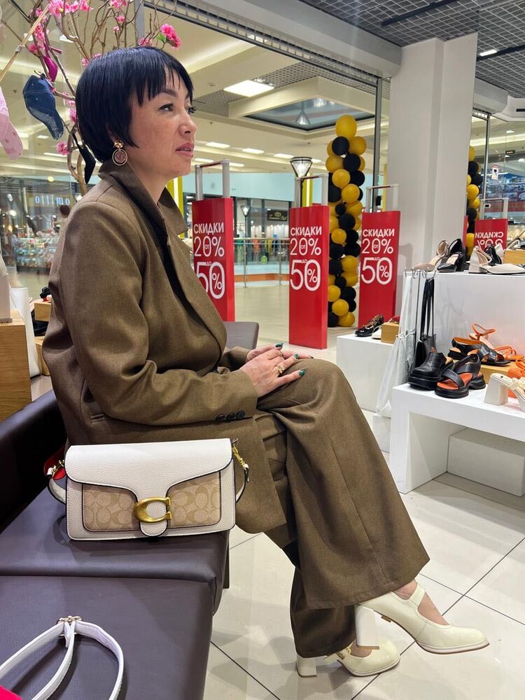  43458770  , 45 ,    -