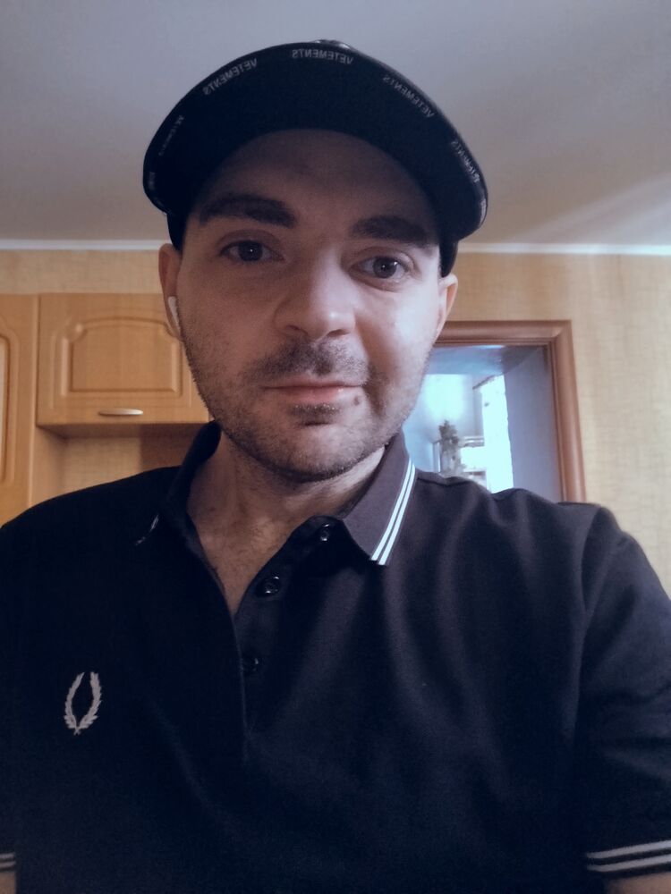  52608590  Danila, 30 ,    