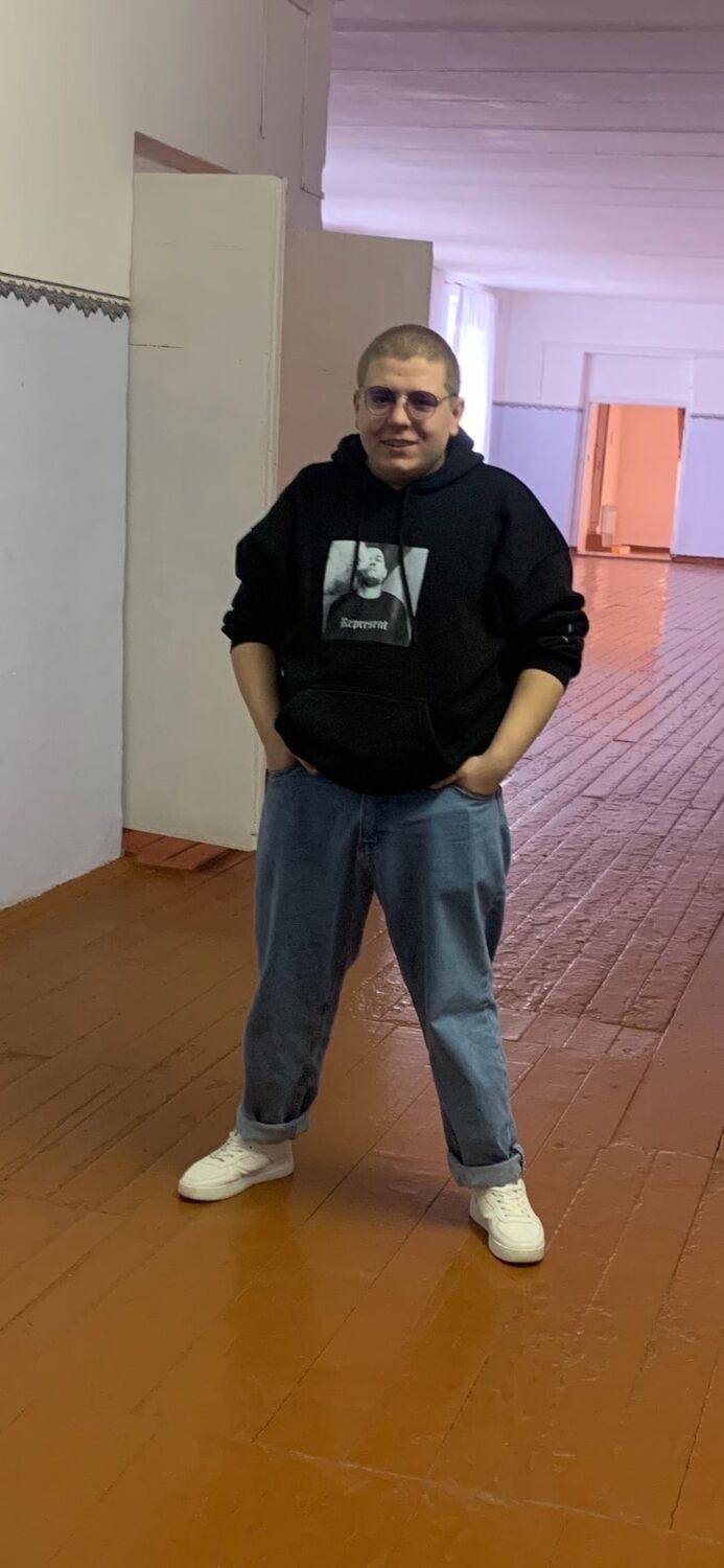  33275380  , 24 ,    