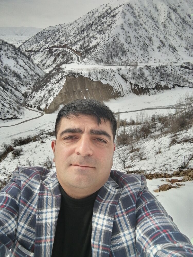  48479350  Faruk, 36 ,    