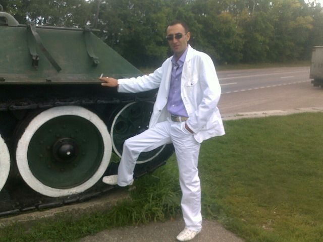  ,   Aro, 47 ,   ,   , c 