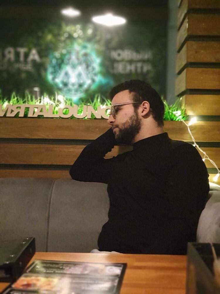  18526990  , 26 ,    