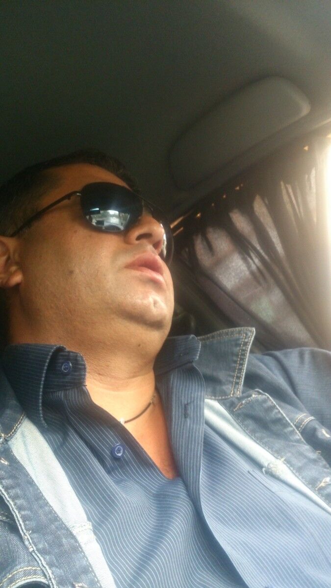  8435150  DENIS, 49 ,    
