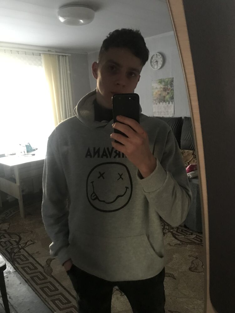  24724260  , 23 ,    