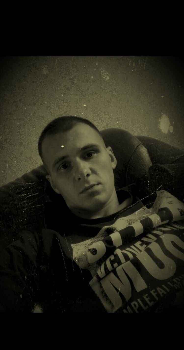  46982260  , 32 ,    