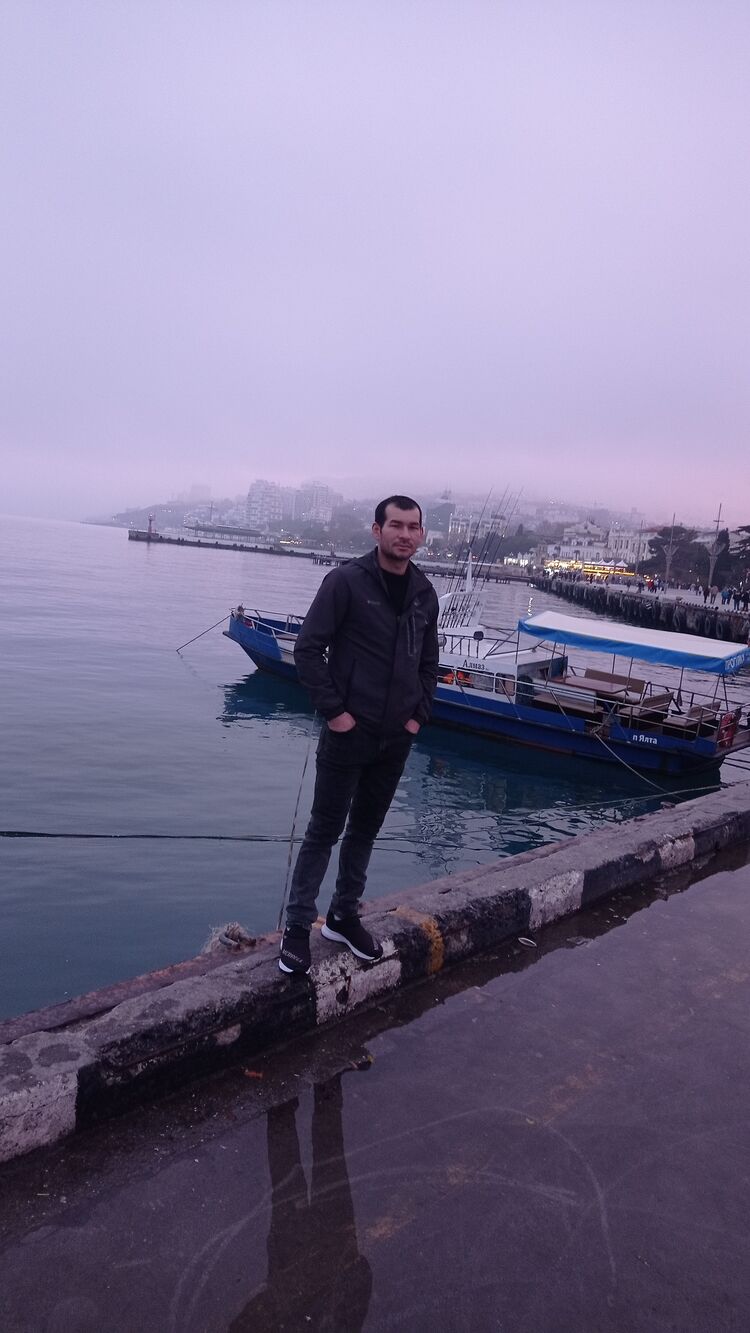  53976750  Otabek, 31 ,    