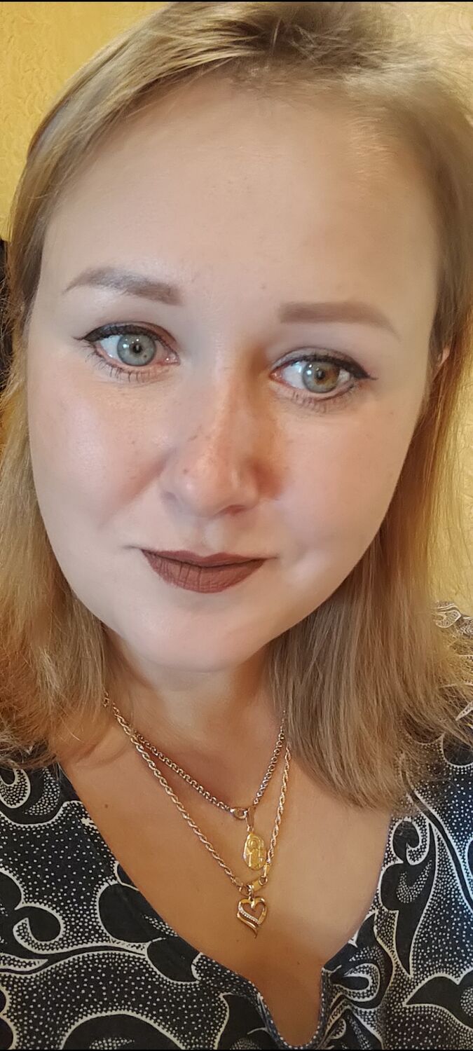  30449650  Kirina, 41 ,    -