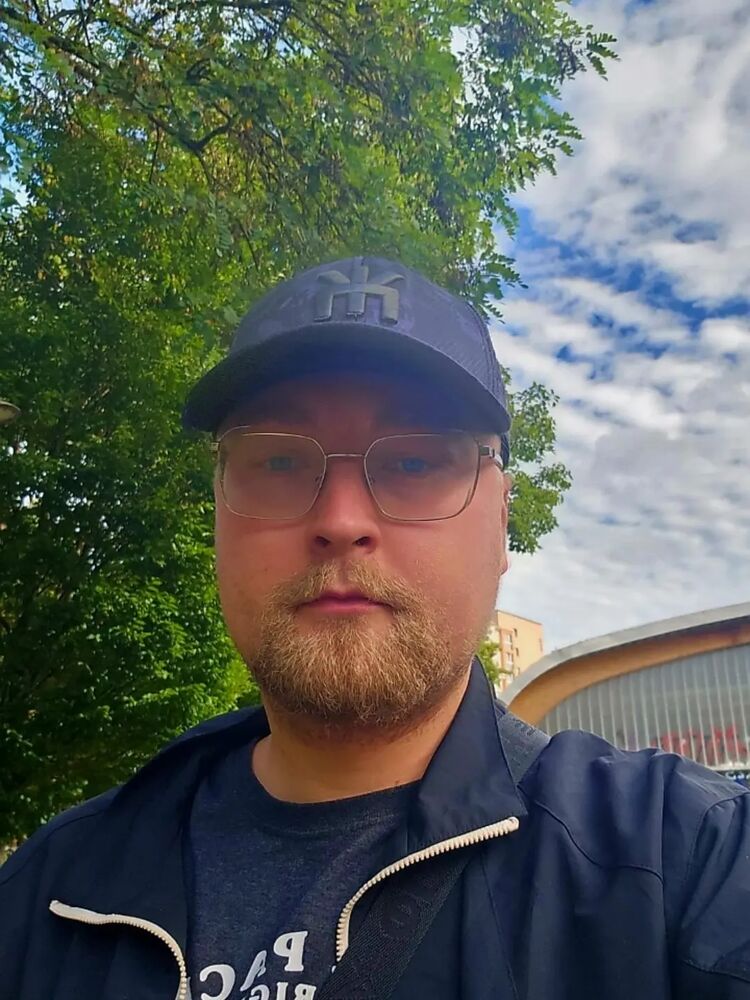  Stuttgart,   Arsenij, 27 ,   ,   , c 