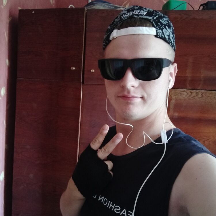  39495560  , 24 ,    