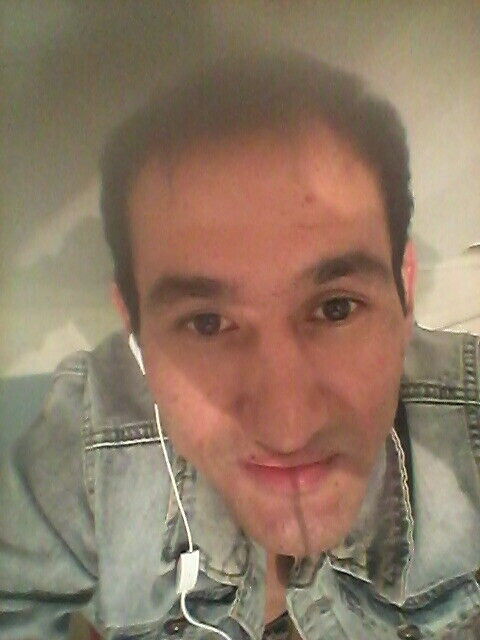  22036920  Ruslan, 38 ,    