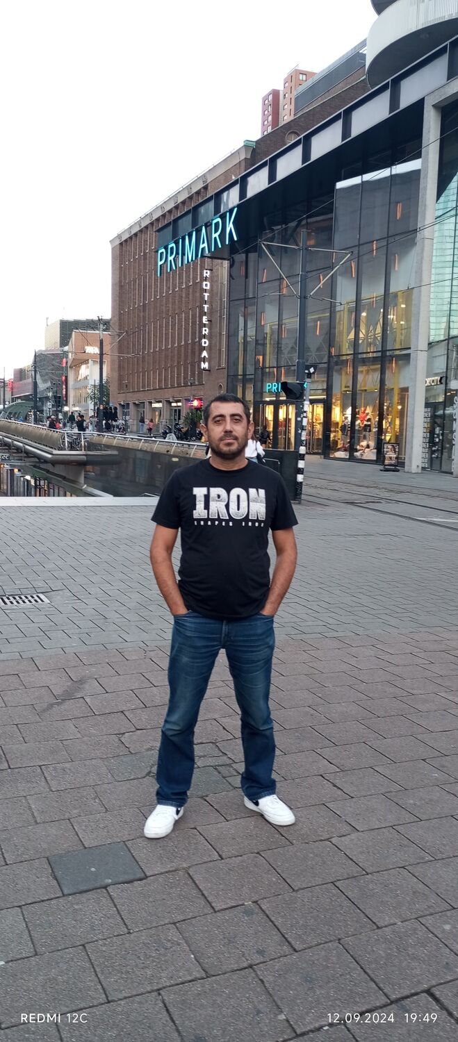  54473720  Namil, 44 ,    Homberg