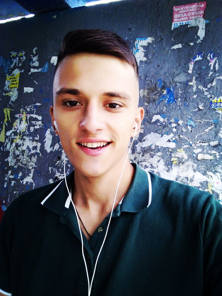  28117720  , 21 ,    