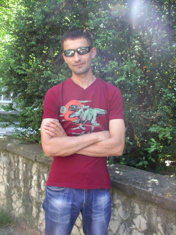  ,   Viktor, 41 ,   ,   , c 