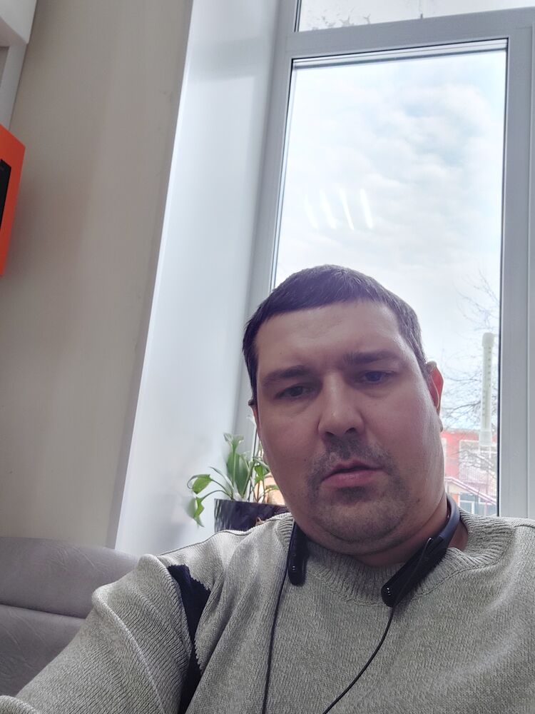  ,   Vlidimir, 38 ,   ,   
