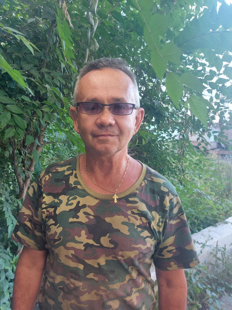  28380580  Oleg, 62 ,    