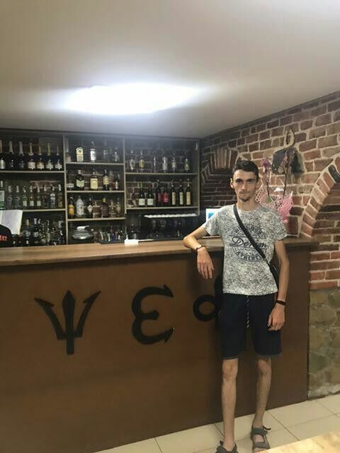  18997320  , 27 ,    