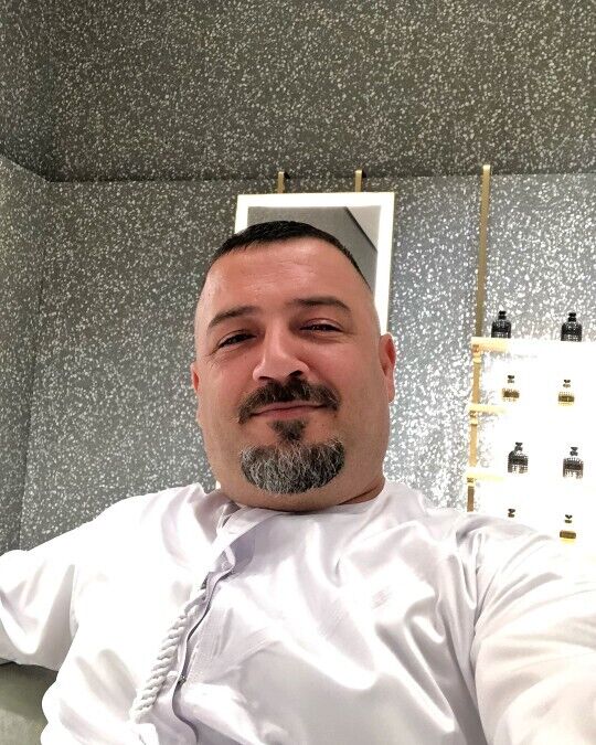  38221390  Azad, 71 ,    
