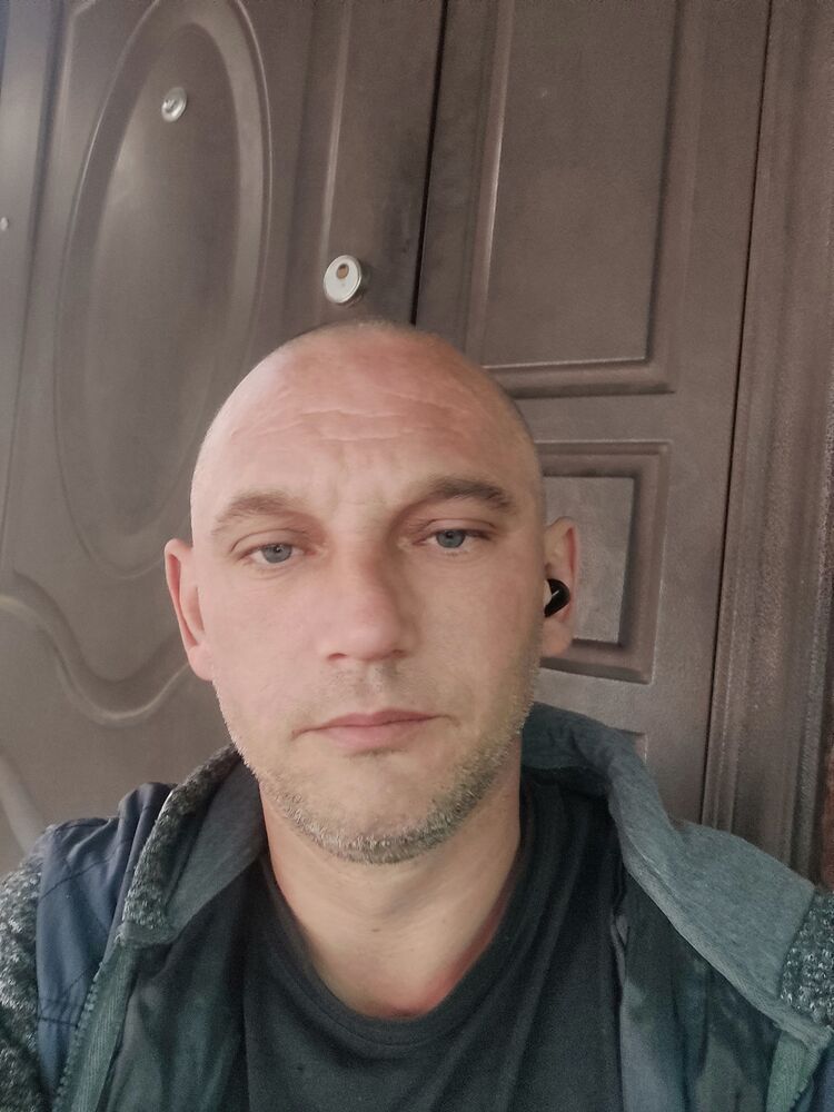  46867980  , 40 ,    