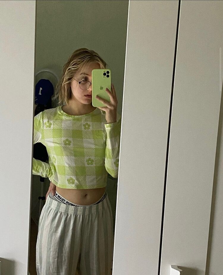 ���� 42598860 ������� �������, 22 ����, ���� ���������� � ������