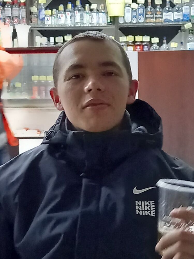  ,   Rystam, 25 ,   ,   