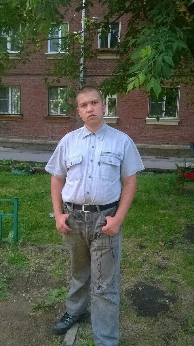  6927670  Vladimir, 28 ,    