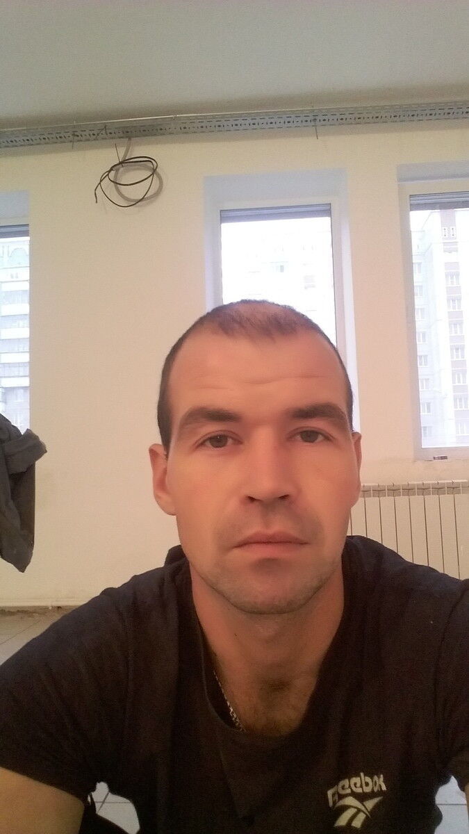 13876200  Pavel, 38 ,    