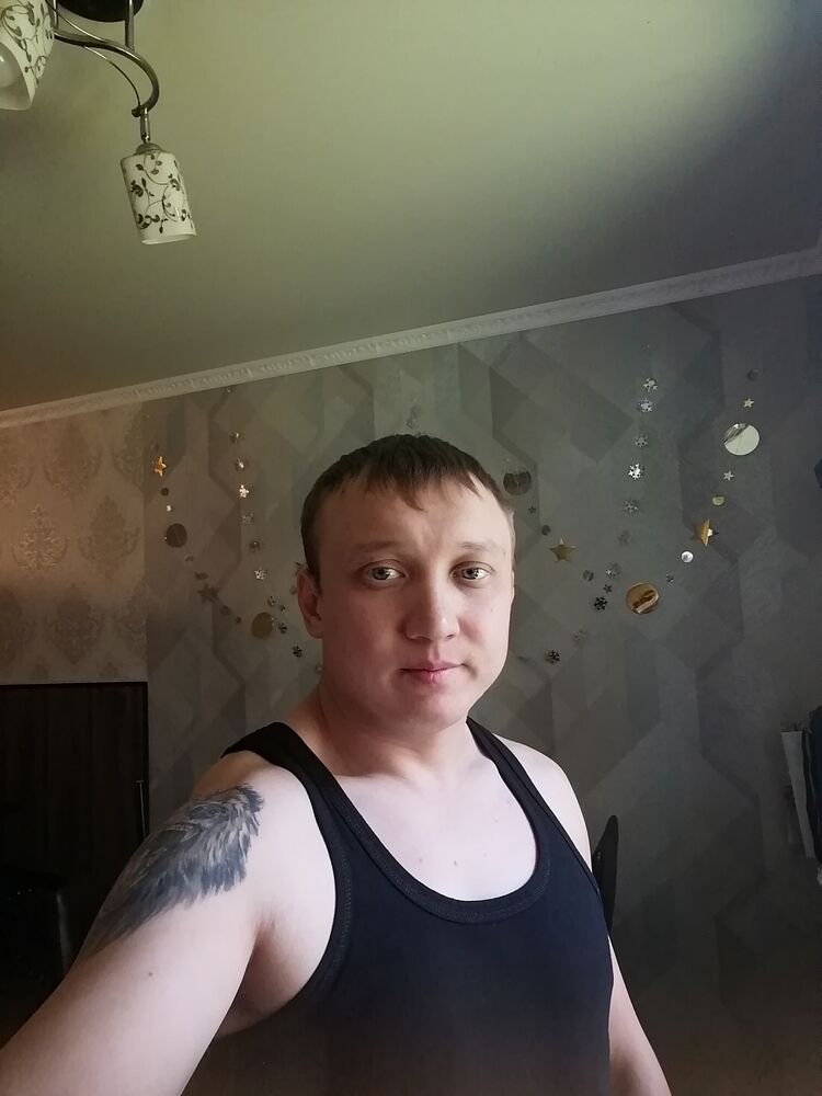  ,   Anatoly, 32 ,   ,   , c 