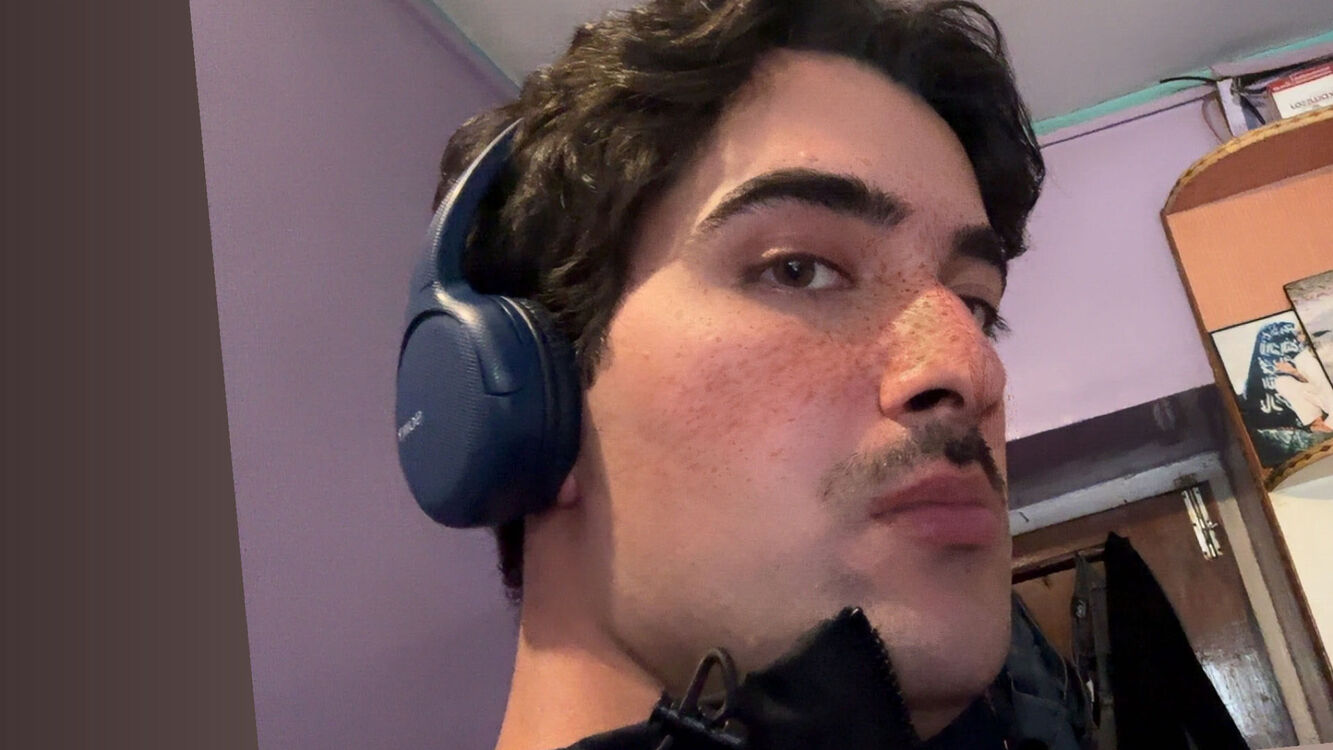  53753810  Daniyal Emir, 25 ,    