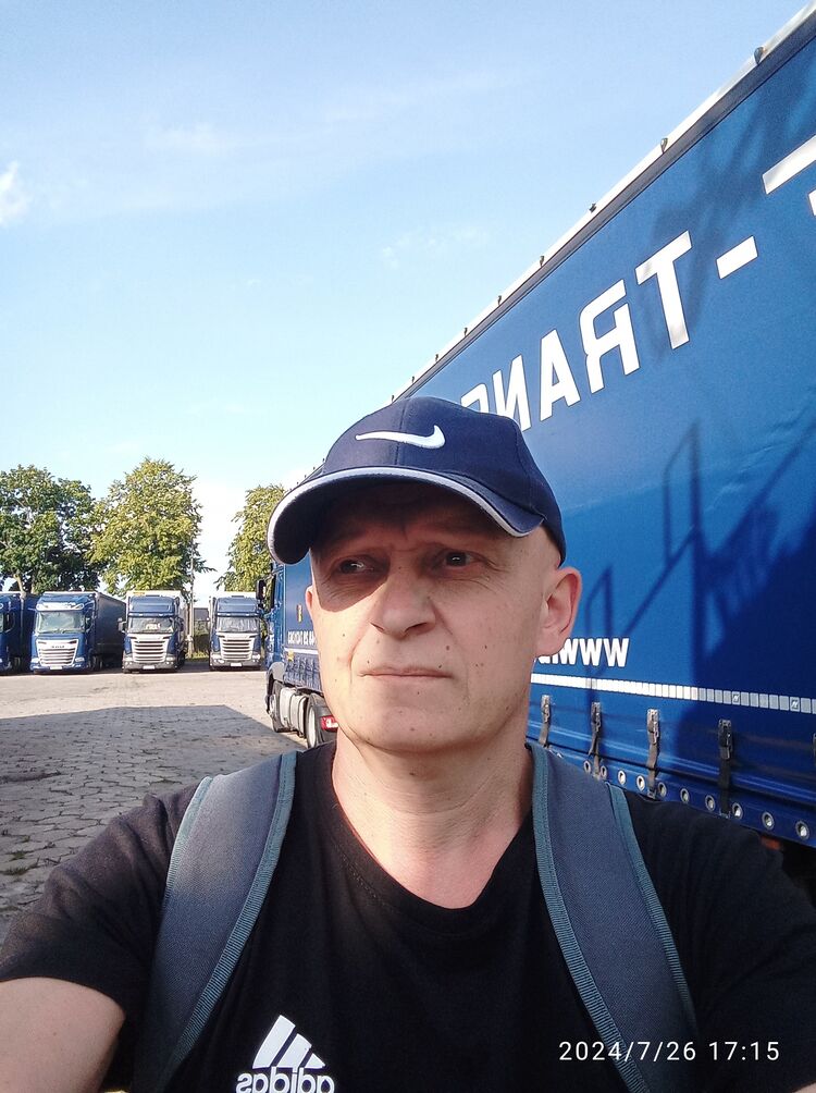  44948550  Fedor, 43 ,    