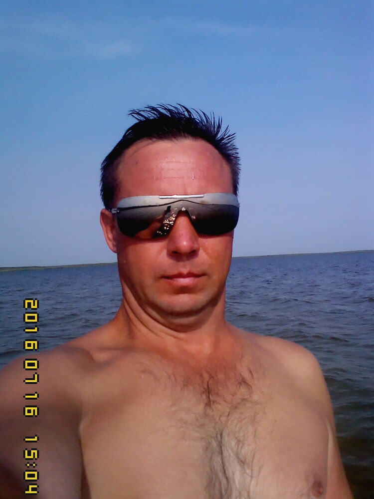 8407670  , 52 ,    