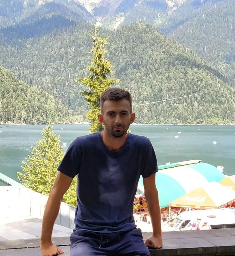  ,   Alex, 32 ,   ,   