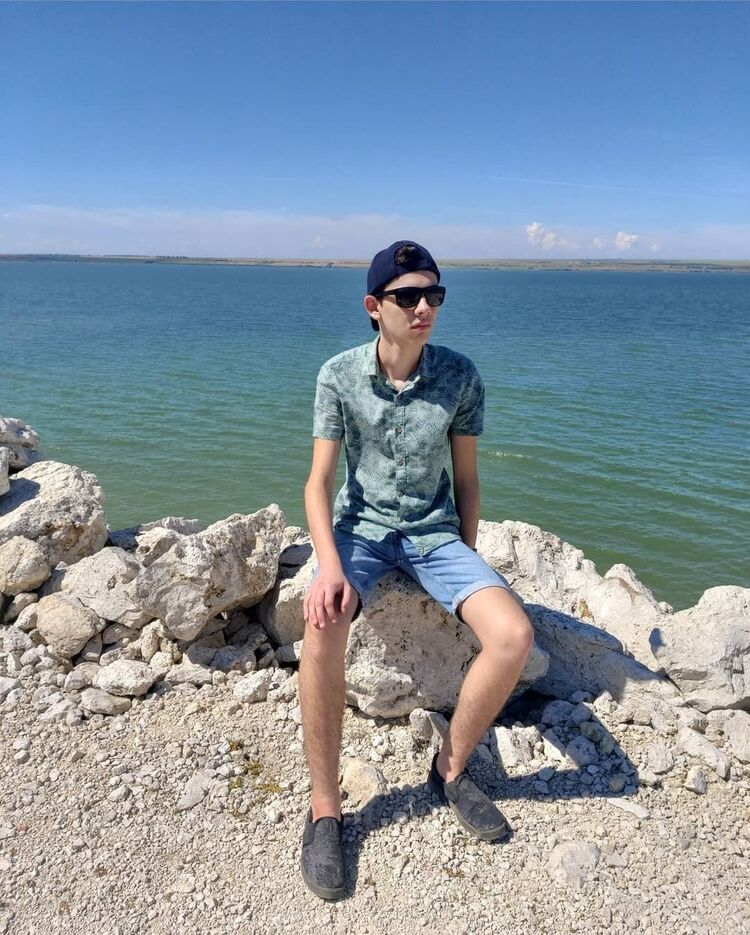  ,   Nikk, 23 ,   ,   