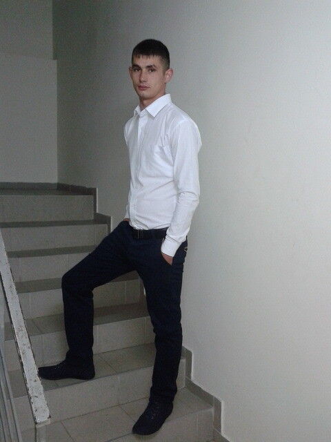  ,   Djekson, 32 ,   ,   , c 