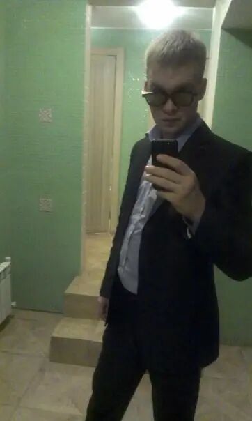  27417860  Denis, 35 ,     