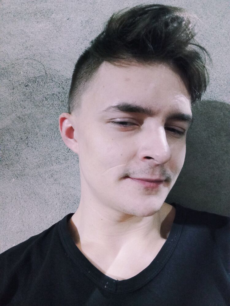  43895500  , 28 ,    