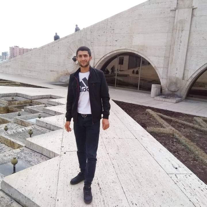  ,   Aro, 28 ,   ,   