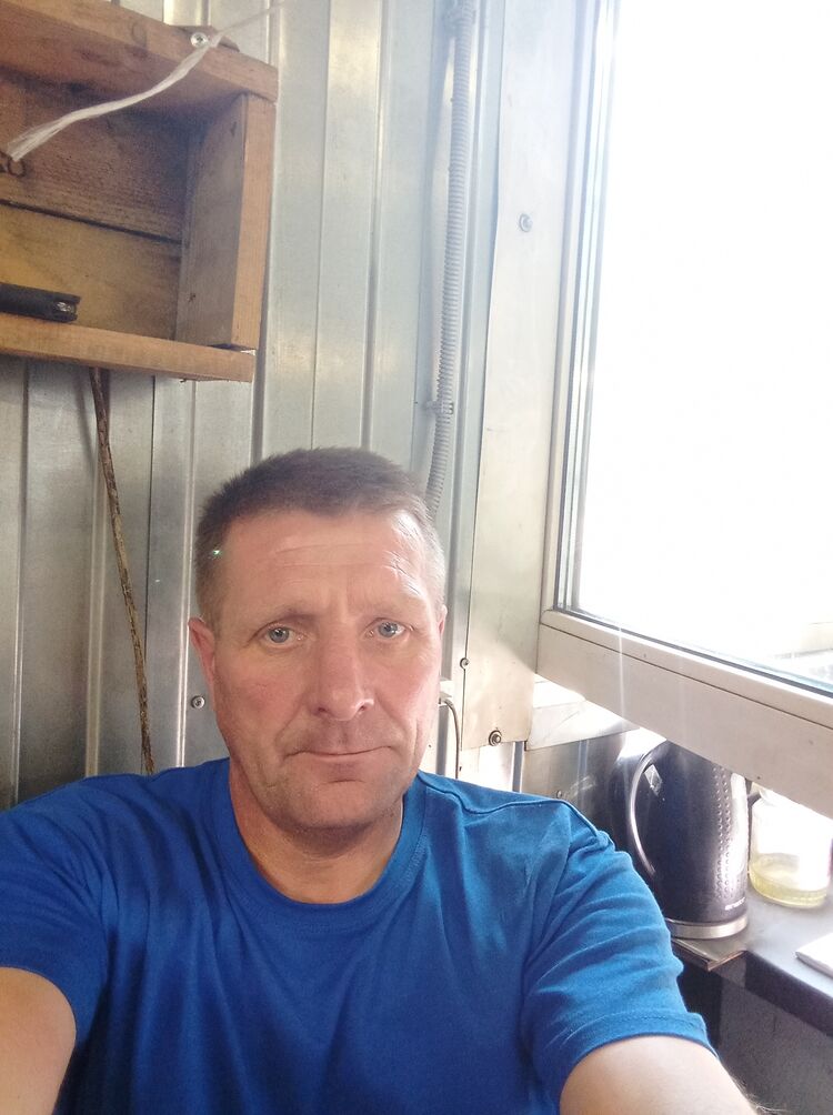  28216540  , 49 ,    