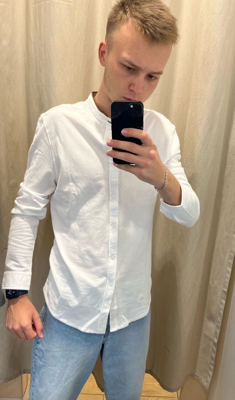  37704150  , 22 ,    