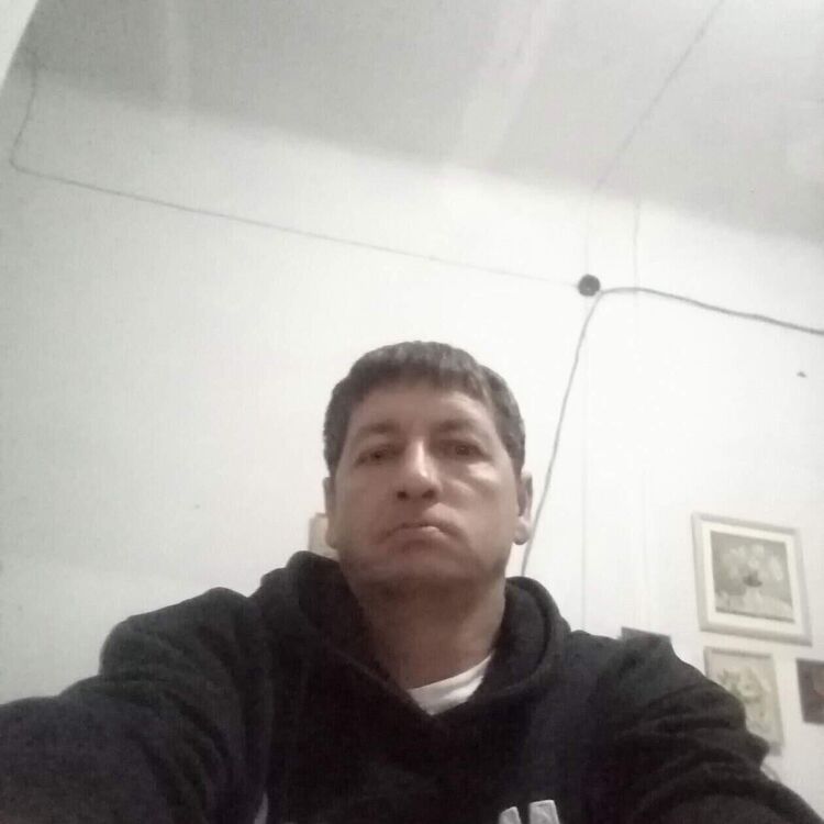  ,   Ruslan, 49 ,   ,   , c 